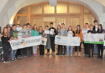 Vsetín: ZŠ se zapojily do kampaně "Česko proti chudobě"